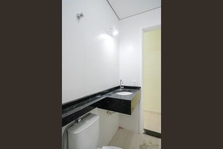 Casa para alugar com 56m², 2 quartos e 1 vagaBanheiro