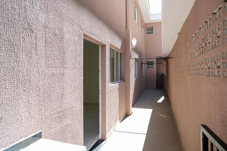Casa para alugar com 56m², 2 quartos e 1 vagaQuintal