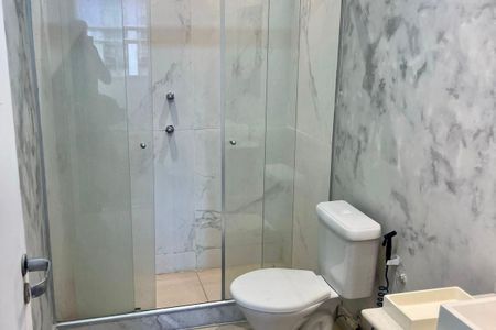Banheiro  de apartamento para alugar com 2 quartos, 85m² em Ipanema, Rio de Janeiro