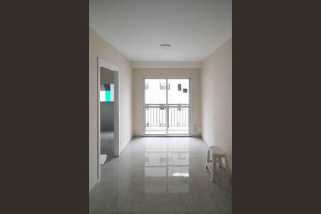 Casa para alugar com 38m², 2 quartos e 1 vaga Casa para alugar com 38m², 2 quartos e 1 vagaSala