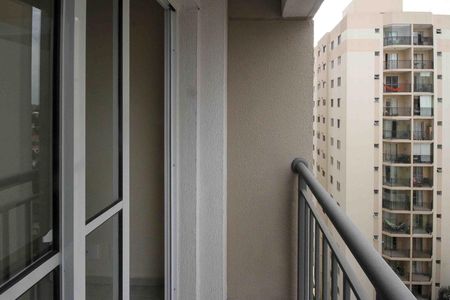 Casa para alugar com 38m², 2 quartos e 1 vaga Casa para alugar com 38m², 2 quartos e 1 vagaVaranda