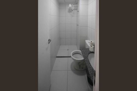 Casa para alugar com 38m², 2 quartos e 1 vaga Casa para alugar com 38m², 2 quartos e 1 vagaBanheiro