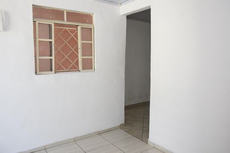 Casa para alugar com 1 quarto, 50m² em Jardim Guaruja, Embu das Artes