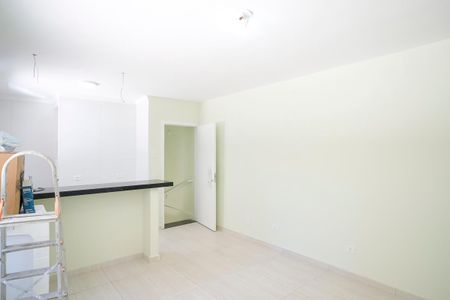 Casa para alugar com 54m², 1 quarto e sem vagaSala