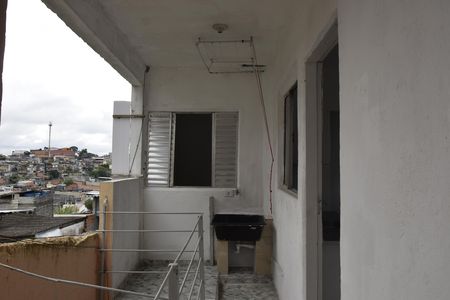 Lavanderia de casa para alugar com 1 quarto, 45m² em Jardim Guaruja, Embu das Artes