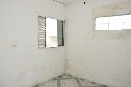 Quarto de casa para alugar com 1 quarto, 45m² em Jardim Guaruja, Embu das Artes