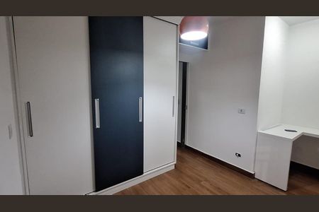 Casa para alugar com 59m², 2 quartos e 2 vagasQuarto