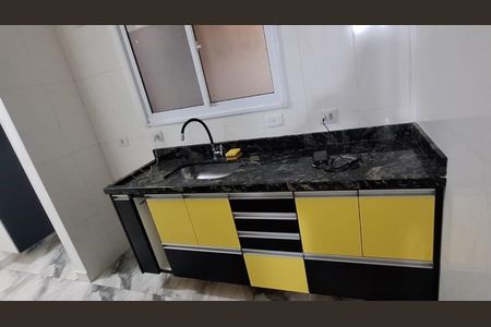 Casa para alugar com 59m², 2 quartos e 2 vagasCozinha