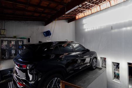 Casa à venda com 270m², 4 quartos e 2 vagas Casa à venda com 270m², 4 quartos e 2 vagasGaragem