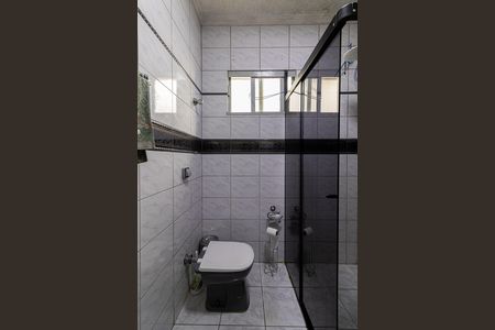Casa à venda com 270m², 4 quartos e 2 vagas Casa à venda com 270m², 4 quartos e 2 vagasBanheiro