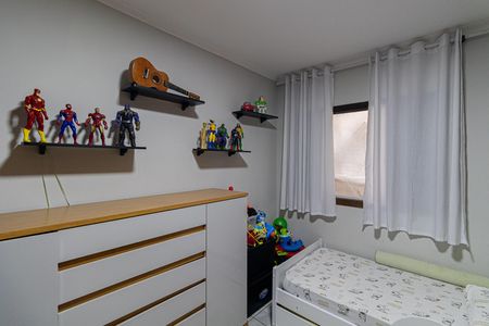 Casa à venda com 270m², 4 quartos e 2 vagas Casa à venda com 270m², 4 quartos e 2 vagasQuarto 4