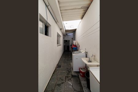 Casa à venda com 270m², 4 quartos e 2 vagas Casa à venda com 270m², 4 quartos e 2 vagasÁrea de Serviço