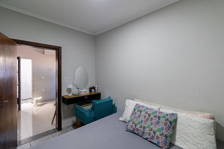 Casa à venda com 270m², 4 quartos e 2 vagas Casa à venda com 270m², 4 quartos e 2 vagasQuarto 3
