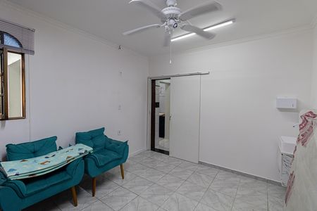 Casa à venda com 270m², 4 quartos e 2 vagas Casa à venda com 270m², 4 quartos e 2 vagasQuarto 1
