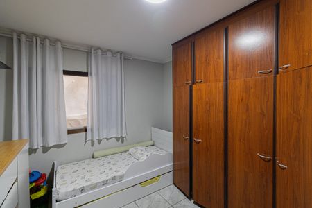 Casa à venda com 270m², 4 quartos e 2 vagas Casa à venda com 270m², 4 quartos e 2 vagasQuarto 4