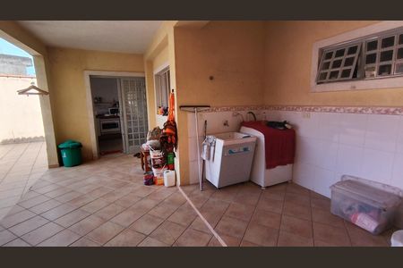 Área de serviço  de casa para alugar com 4 quartos, 144m² em Sesc, Suzano