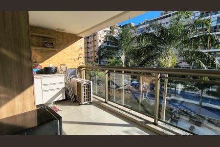 Apartamento para alugar com 89m², 3 quartos e 1 vaga Apartamento para alugar com 89m², 3 quartos e 1 vagaVaranda