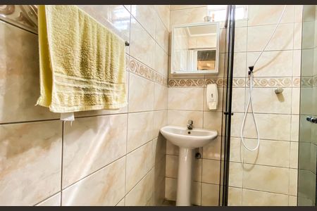 Apartamento para alugar com 58m², 3 quartos e 1 vagaBanheiro 