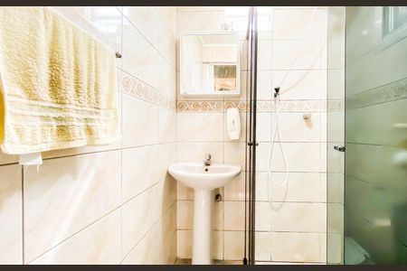 Apartamento para alugar com 58m², 3 quartos e 1 vagaBanheiro 