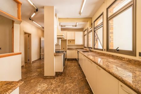 Apartamento à venda com 509m², 3 quartos e 6 vagasCozinha