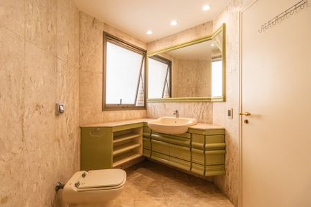 Apartamento à venda com 509m², 3 quartos e 6 vagasBanheiro da Suíte 1