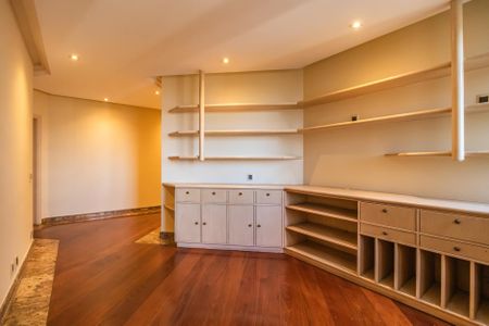 Apartamento à venda com 509m², 3 quartos e 6 vagasEscritório