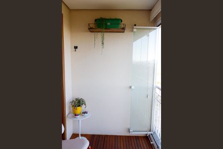 Apartamento à venda com 77m², 2 quartos e 1 vagaSacada
