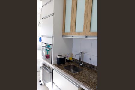 Apartamento à venda com 77m², 2 quartos e 1 vagaCozinha