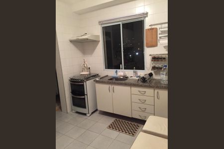 Cozinha de apartamento para alugar com 2 quartos, 59m² em Vila Guararapes, Campinas