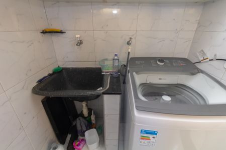 Apartamento à venda com 60m², 2 quartos e 1 vagaCozinha e Área de Serviço