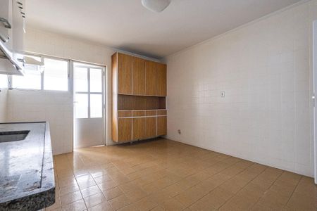 Apartamento à venda com 114m², 3 quartos e 2 vagas Apartamento à venda com 114m², 3 quartos e 2 vagasCozinha
