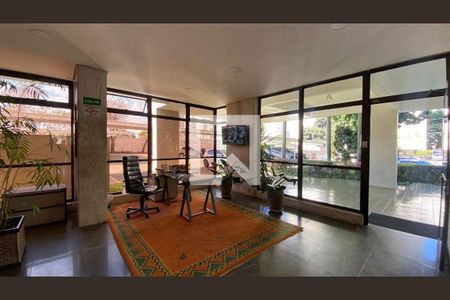 Apartamento à venda com 75m², 2 quartos e 1 vaga Apartamento à venda com 75m², 2 quartos e 1 vagaHall de entrada