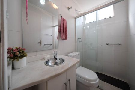 Apartamento para alugar com 55m², 2 quartos e 1 vagaBanheiro