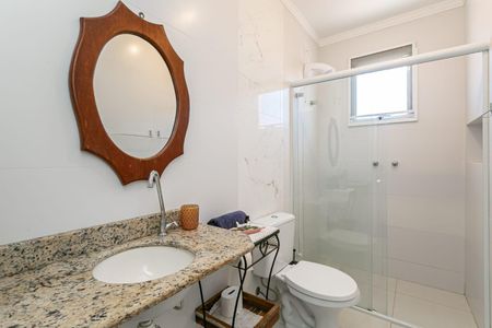 Casa para alugar com 130m², 3 quartos e 2 vagasBanheiro