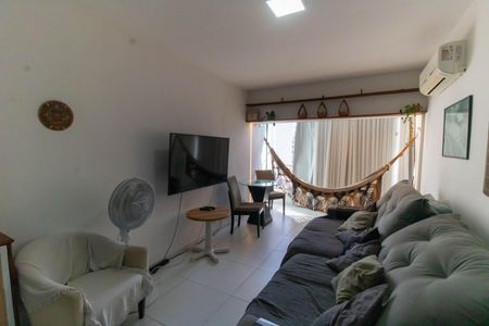 Apartamento para alugar com 120m², 3 quartos e 2 vagas Apartamento para alugar com 120m², 3 quartos e 2 vagasSala