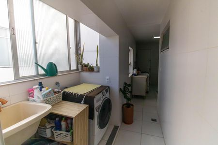 Apartamento para alugar com 120m², 3 quartos e 2 vagas Apartamento para alugar com 120m², 3 quartos e 2 vagasÁrea de Serviço
