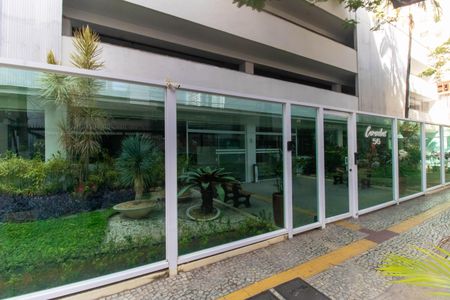 Apartamento para alugar com 120m², 3 quartos e 2 vagas Apartamento para alugar com 120m², 3 quartos e 2 vagasFachada