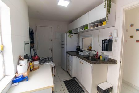 Apartamento para alugar com 120m², 3 quartos e 2 vagas Apartamento para alugar com 120m², 3 quartos e 2 vagasCozinha