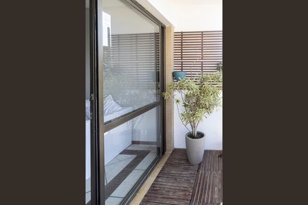 Apartamento para alugar com 64m², 2 quartos e 1 vagaVaranda