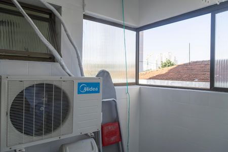 Apartamento para alugar com 64m², 2 quartos e 1 vagaÁrea de Serviço