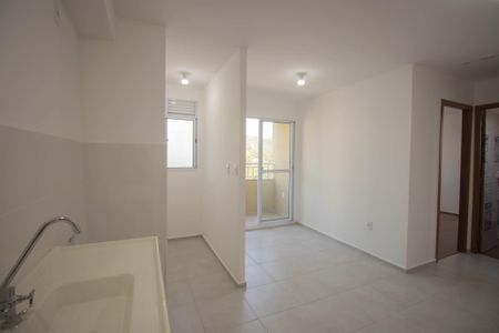 Apartamento para alugar com 47m², 2 quartos e 2 vagas Apartamento para alugar com 47m², 2 quartos e 2 vagasCozinha e Área de Serviço
