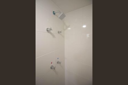 Apartamento para alugar com 47m², 2 quartos e 2 vagas Apartamento para alugar com 47m², 2 quartos e 2 vagasBanheiro