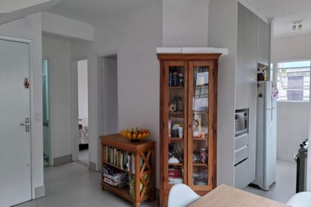 Apartamento à venda com 117m², 2 quartos e 2 vagas Apartamento à venda com 117m², 2 quartos e 2 vagasCozinha
