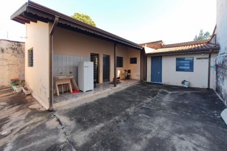 Casa à venda com 187m², 2 quartos e 2 vagasQuintal 