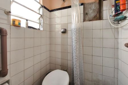 Casa à venda com 187m², 2 quartos e 2 vagasBanheiro