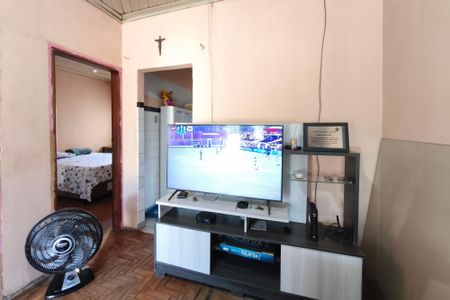 Casa à venda com 187m², 2 quartos e 2 vagasSala