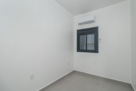 Quarto de apartamento para alugar com 1 quarto, 26m² em Costa E Silva, Porto Alegre