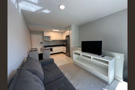 Sala de apartamento para alugar com 1 quarto, 45m² em Bethaville I, Barueri