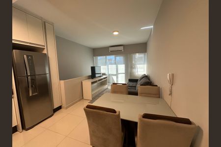 Sala de apartamento para alugar com 1 quarto, 45m² em Bethaville I, Barueri
