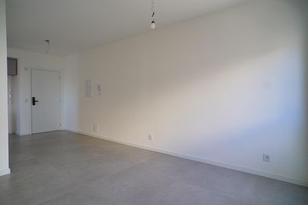 Sala de kitnet/studio para alugar com 1 quarto, 44m² em São João, Porto Alegre
